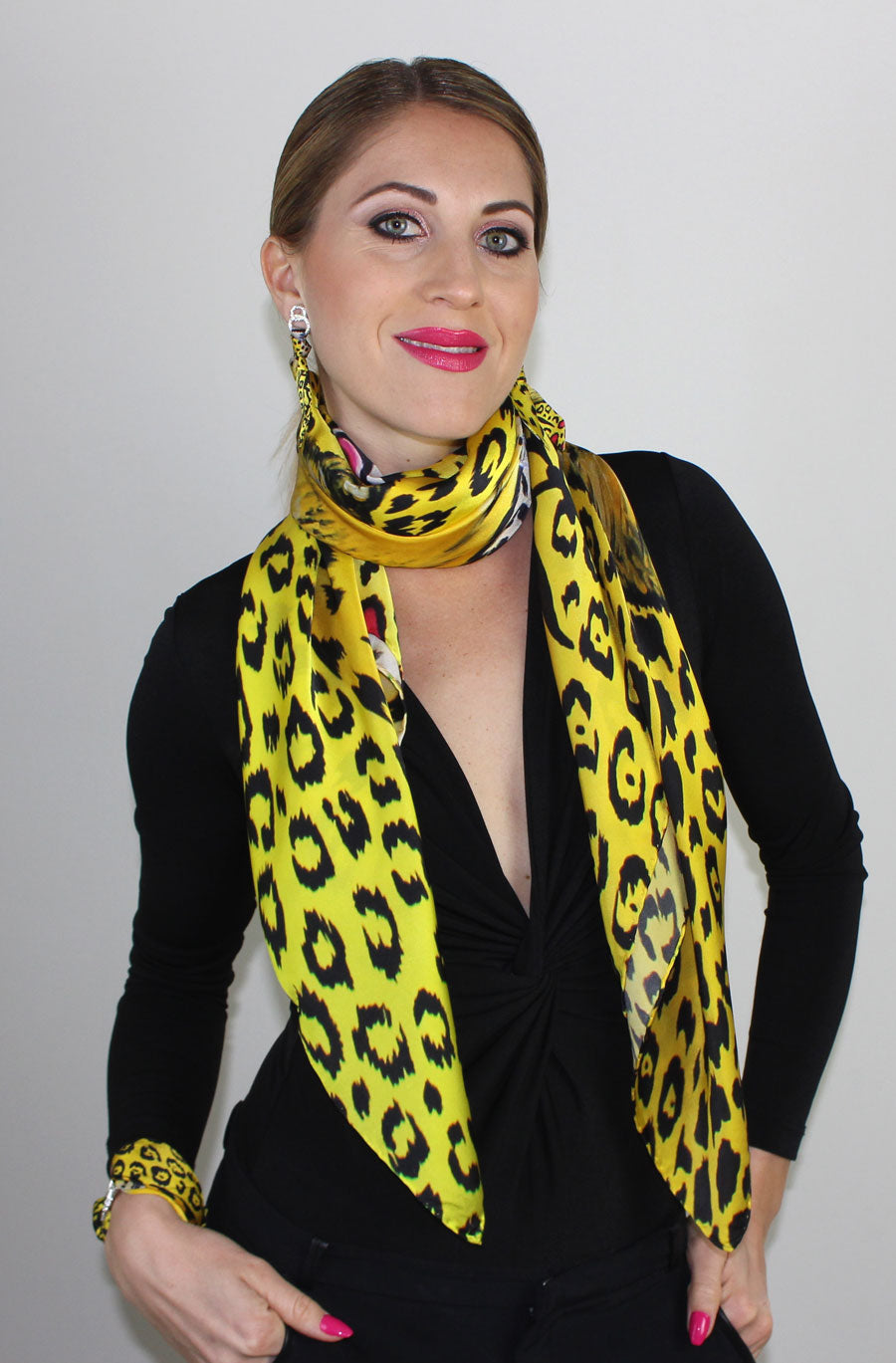 Leopardo Giallo Foulard in Seta cm. 110x110 Sconto 40%