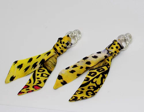 Leopardo Giallo Orecchini in Seta