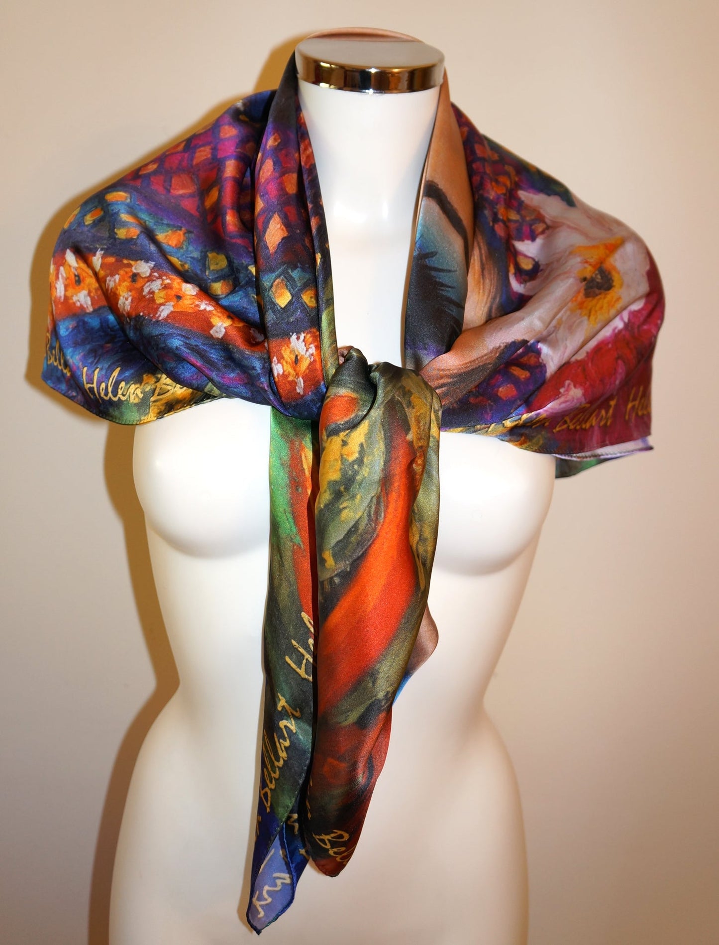 Donna Esotica Foulard in Seta cm. 110x110 Sconto 30%